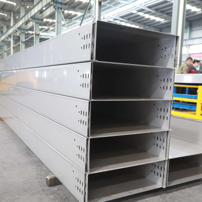 Bandeja de cabos em aço inoxidável