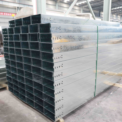 Bandeja de cabos pré-galvanizada