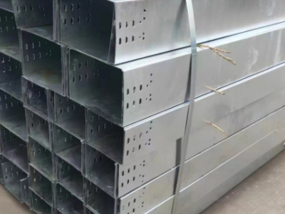 Bandeja de cabo ao ar livre