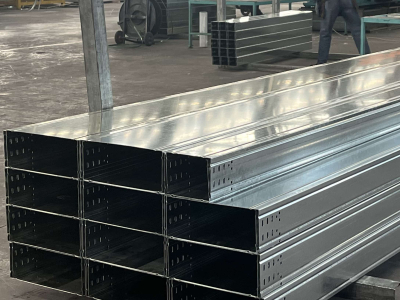 Bandeja de ponte metálica para cabos