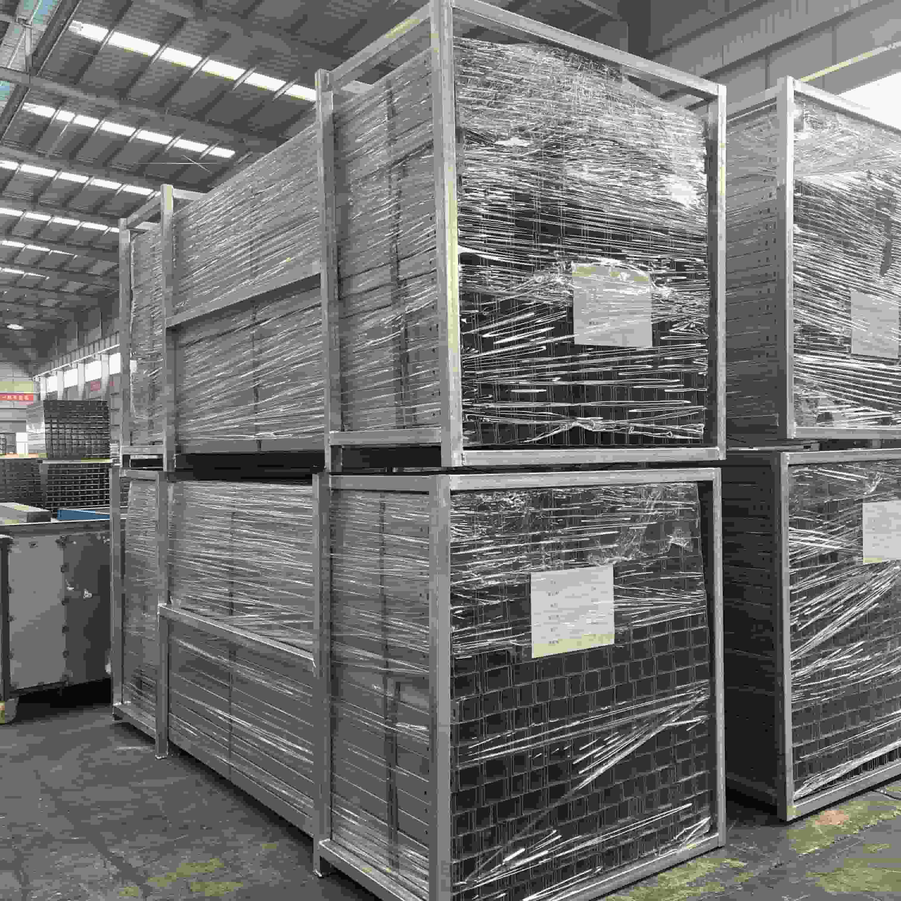 Tabuleiro de cabos em chapa galvanizada a quente